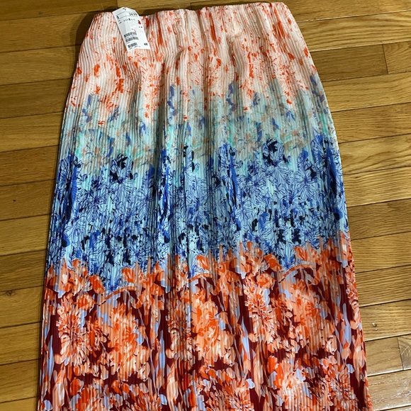 Women’s Long Skirt with elastic band waist - Picture 3 of 3